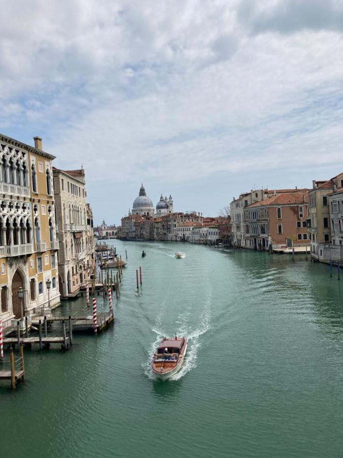 Venice Venezia ,Ghetto,Biennale, Campo Maddalena Ngoại thất bức ảnh