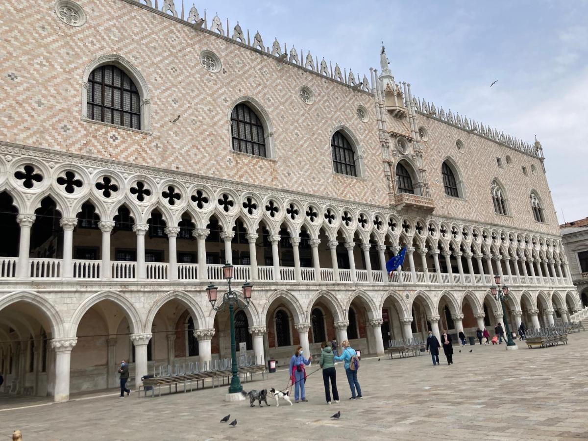 Venice Venezia ,Ghetto,Biennale, Campo Maddalena Ngoại thất bức ảnh